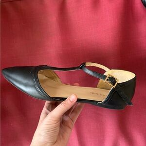 Size 9 ModCloth vegan leather flats